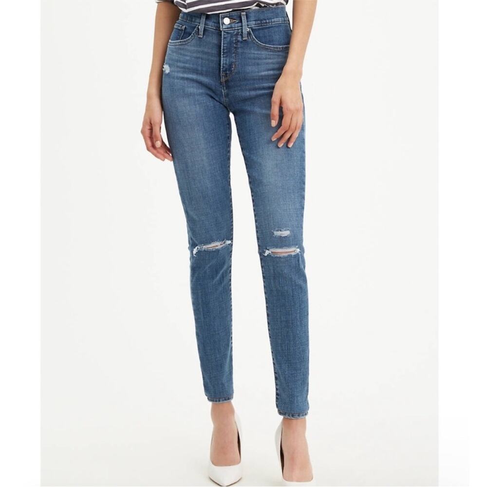 LEVI'S 311  Women's Shaping Skinny Jeans Distressed Light Wash Size 32